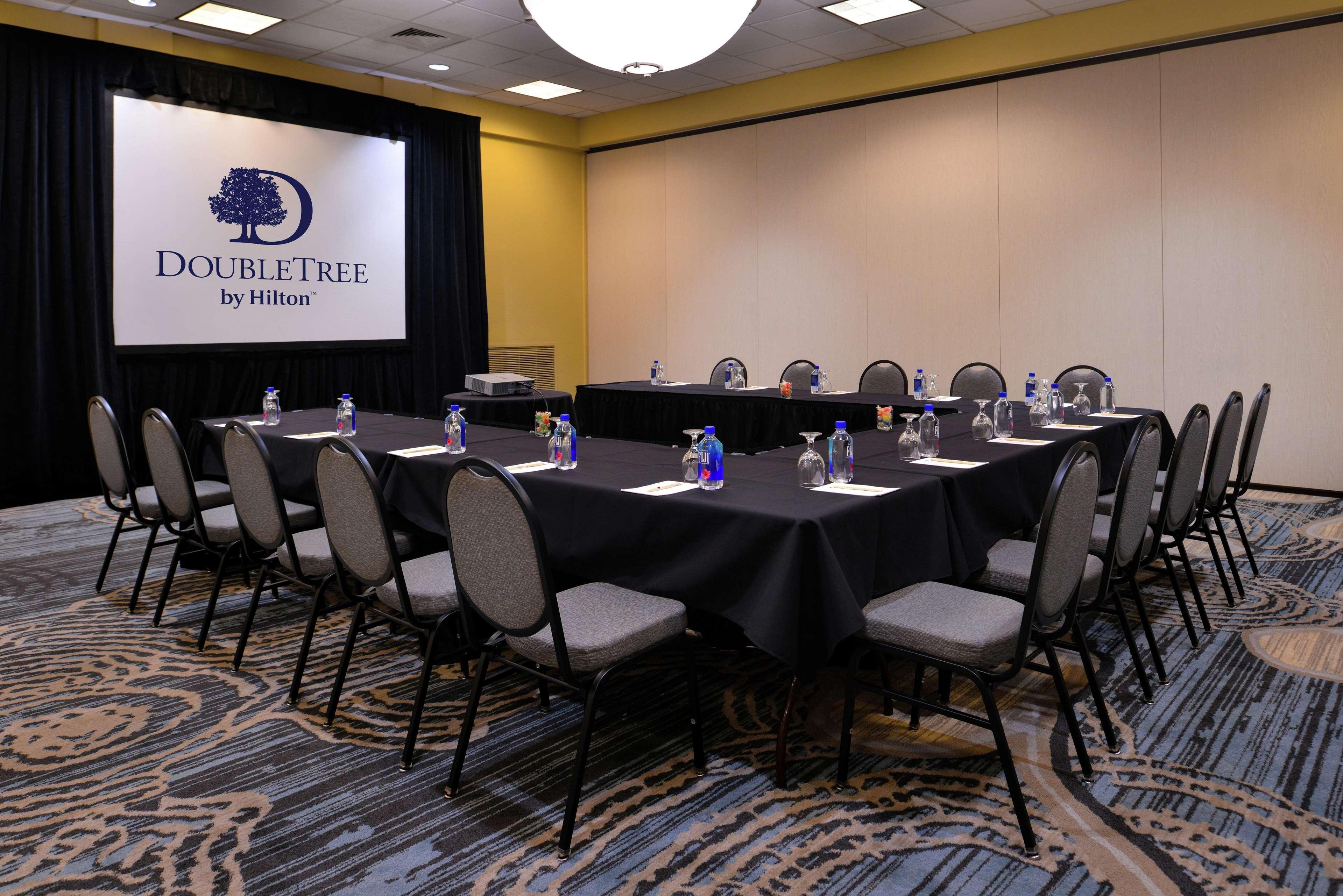 Doubletree By Hilton Hotel Tampa Airport-Westshore Exterior foto