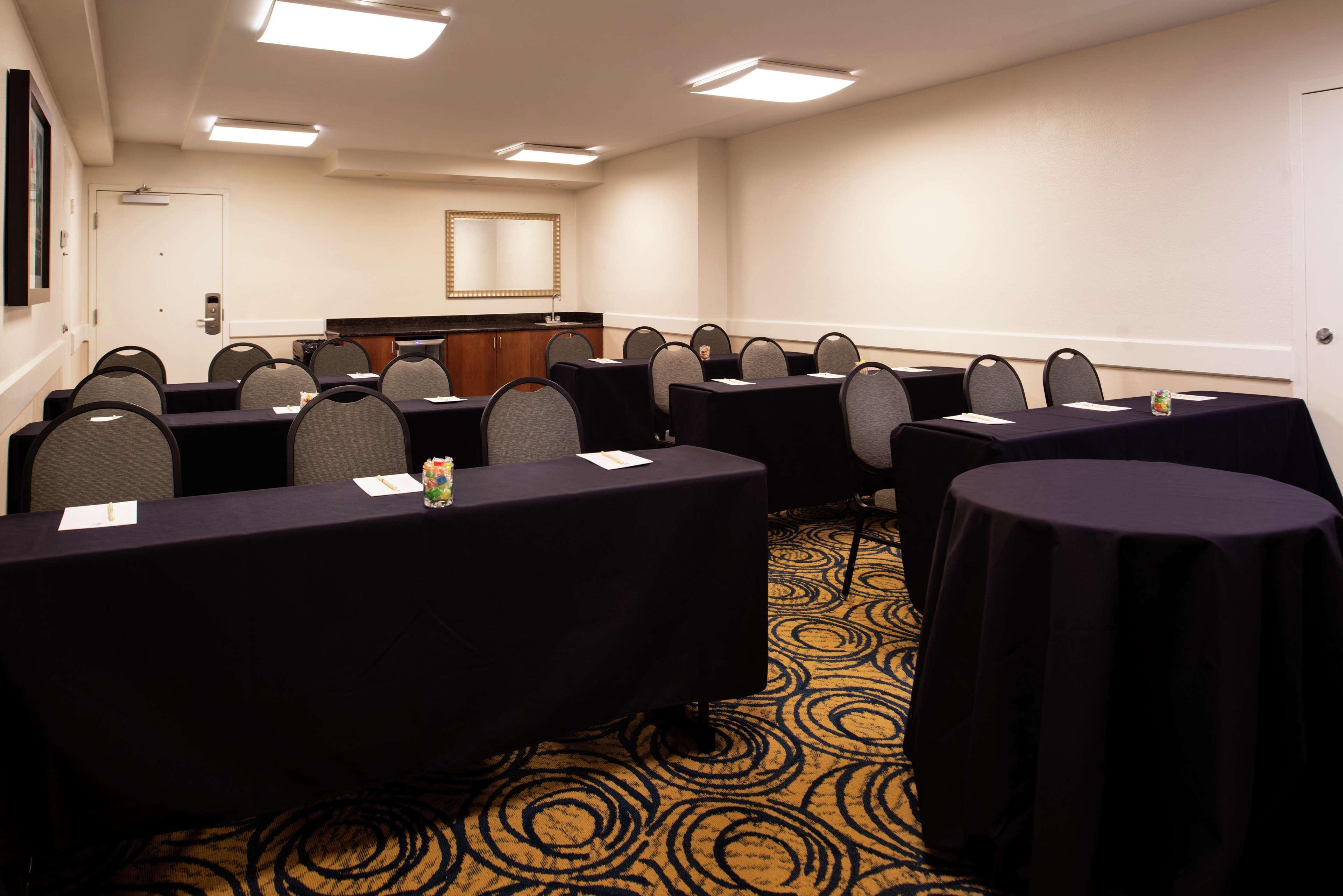 Doubletree By Hilton Hotel Tampa Airport-Westshore Exterior foto