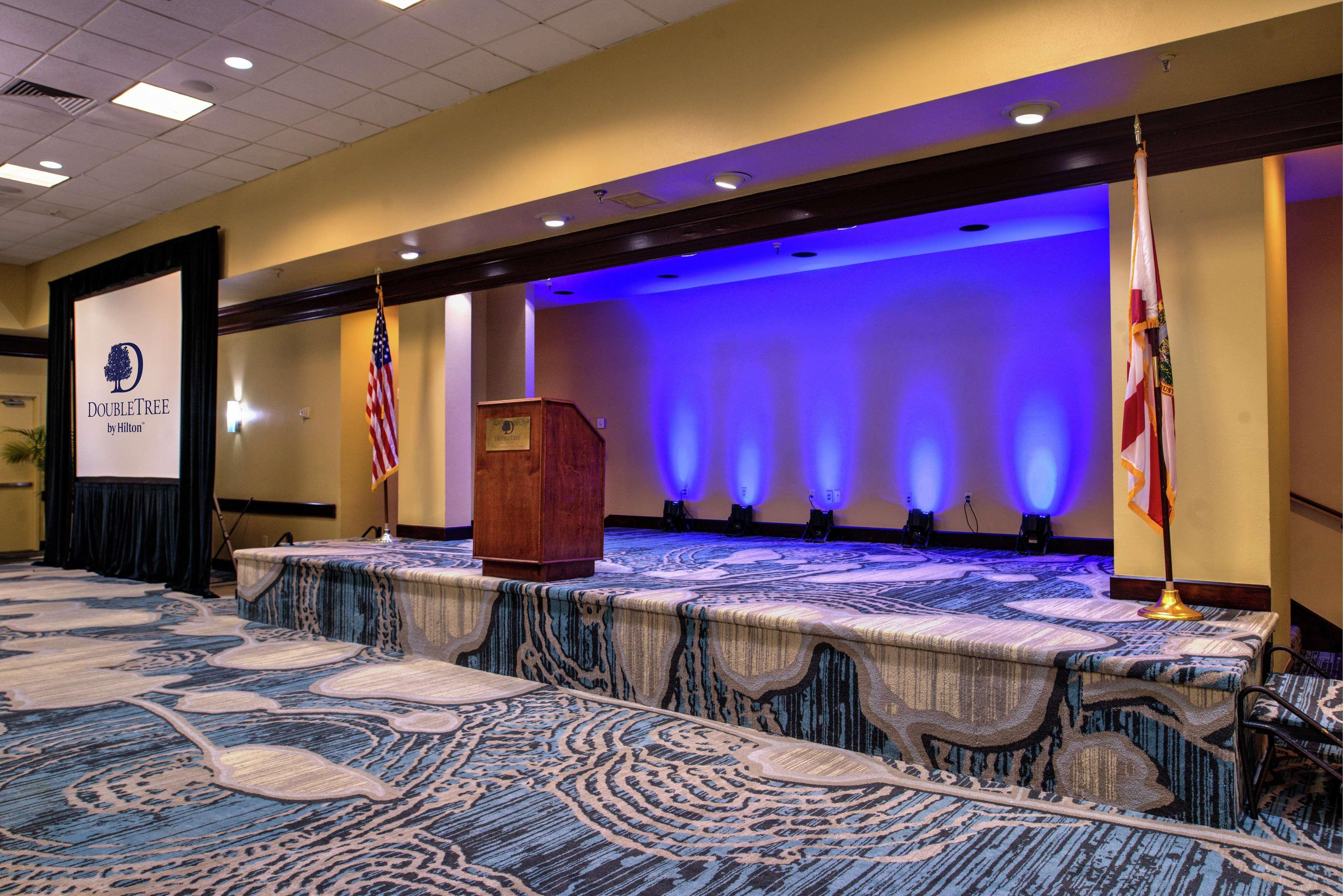 Doubletree By Hilton Hotel Tampa Airport-Westshore Exterior foto