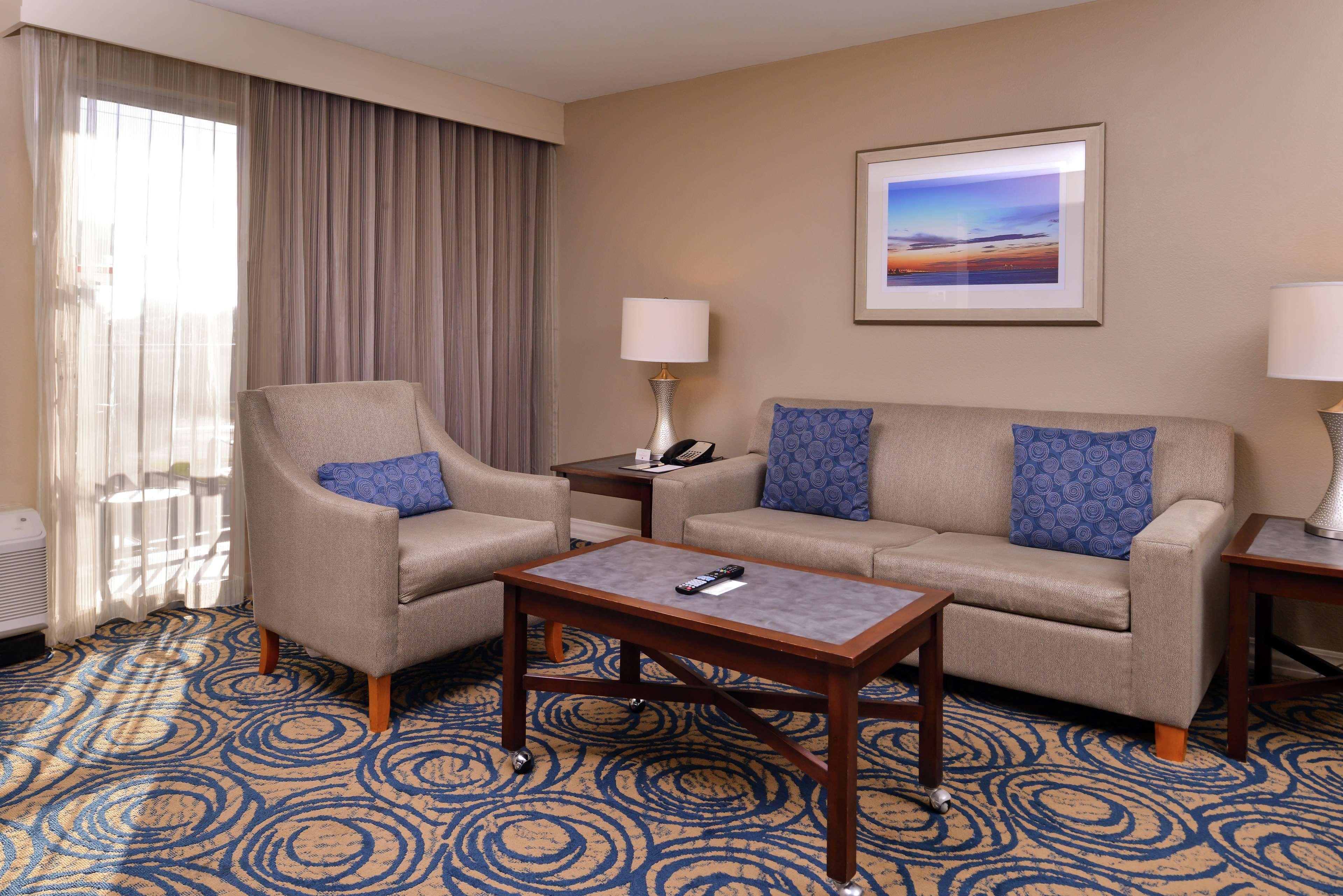 Doubletree By Hilton Hotel Tampa Airport-Westshore Exterior foto