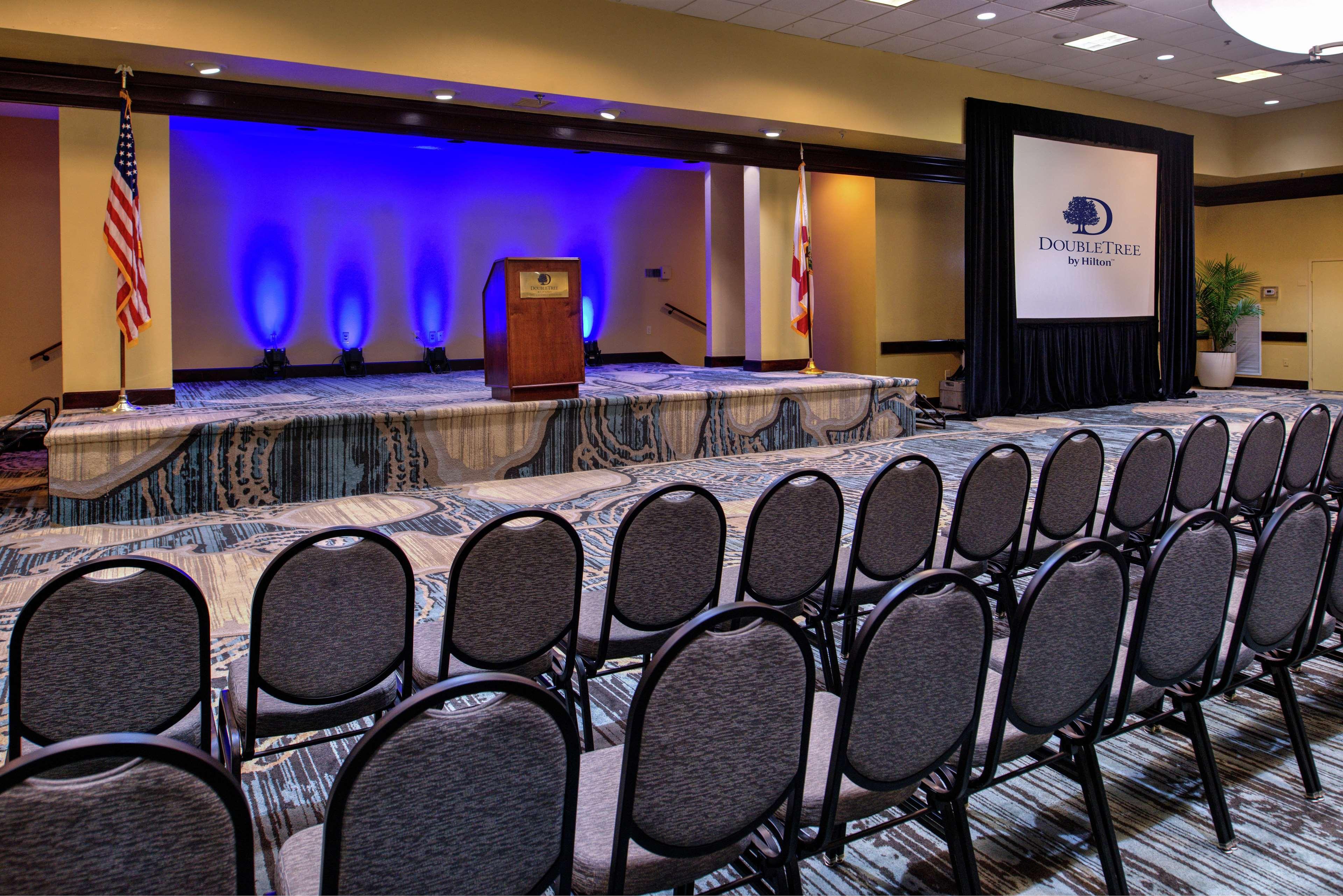 Doubletree By Hilton Hotel Tampa Airport-Westshore Exterior foto