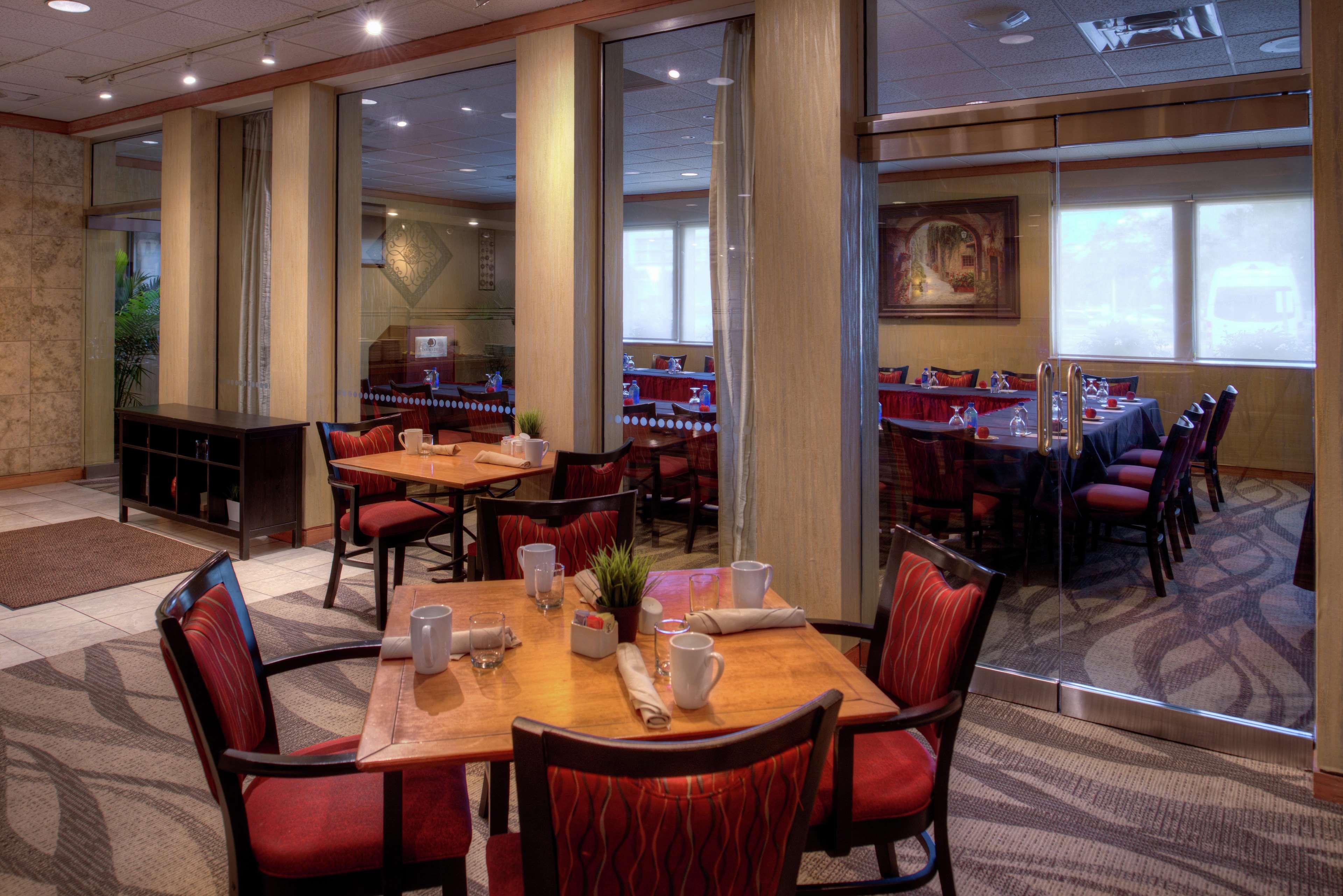 Doubletree By Hilton Hotel Tampa Airport-Westshore Exterior foto